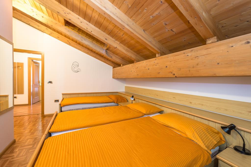 Appartamenti Cesa Crepa Neigra Canazei Kültér fotó